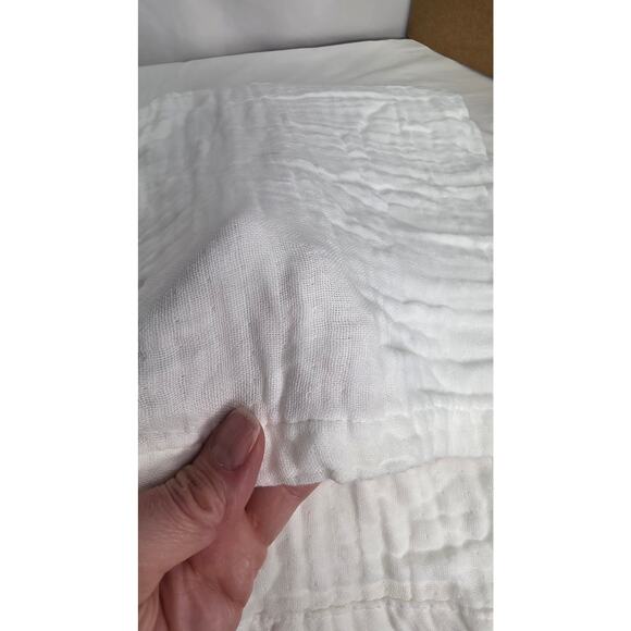 White Gauze Lightweight Cotton Throw Blanket for Couch Breathable 50x70 - Picture 2 of 12